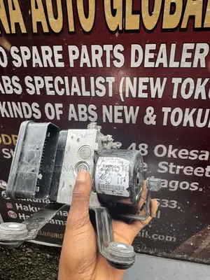 Toyota Tundra 2010–2011 ABS Brake Pump