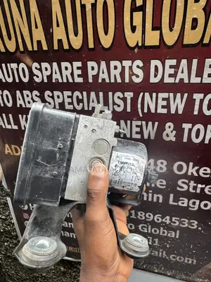 Toyota Tundra 2010–2011 Original ABS Unit