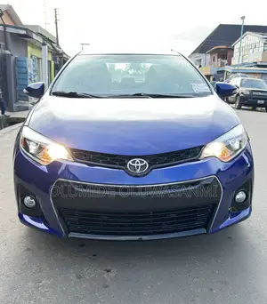 Toyota Corolla S 4dr Sedan (1.8L 4cyl CVT) 2015 Blue