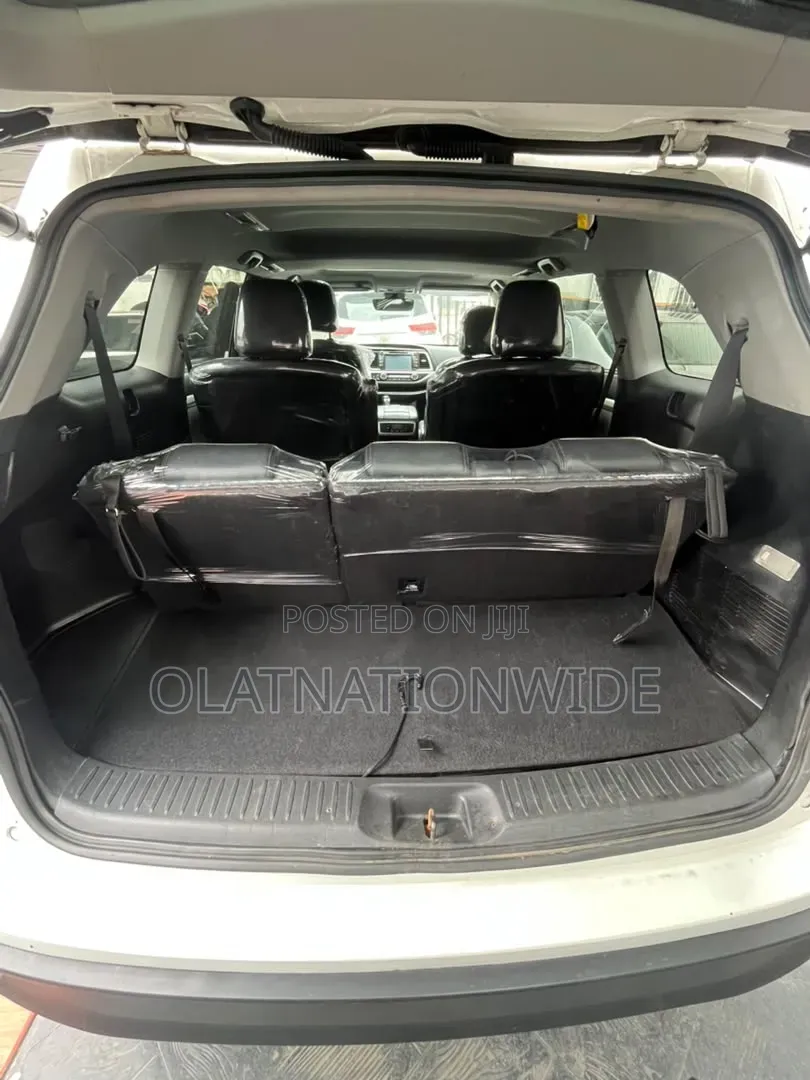 Toyota Highlander Limited 4x2 V6 (3.5L 6cyl 8A) 2017 White