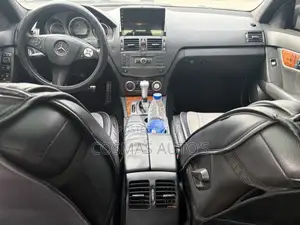 Mercedes-Benz C300 Sport 4Matic Sedan AWD (3.0L 6cyl 7A) 2010 White