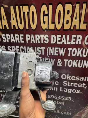 Toyota Tundra 2010–2011 ABS Assembly