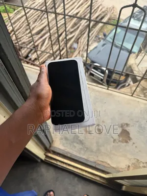 Apple iPhone 16 Plus 128 GB White