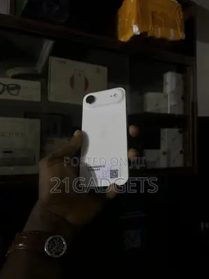 Apple iPhone Air 256 GB Gold