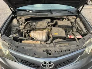Toyota Camry SE 4dr Sedan (2.5L 4cyl 6A) 2013 Gray