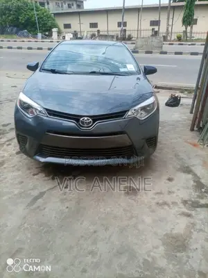 Toyota Corolla LE Plus 4dr Sedan (1.8L 4cyl CVT) 2014 Gray