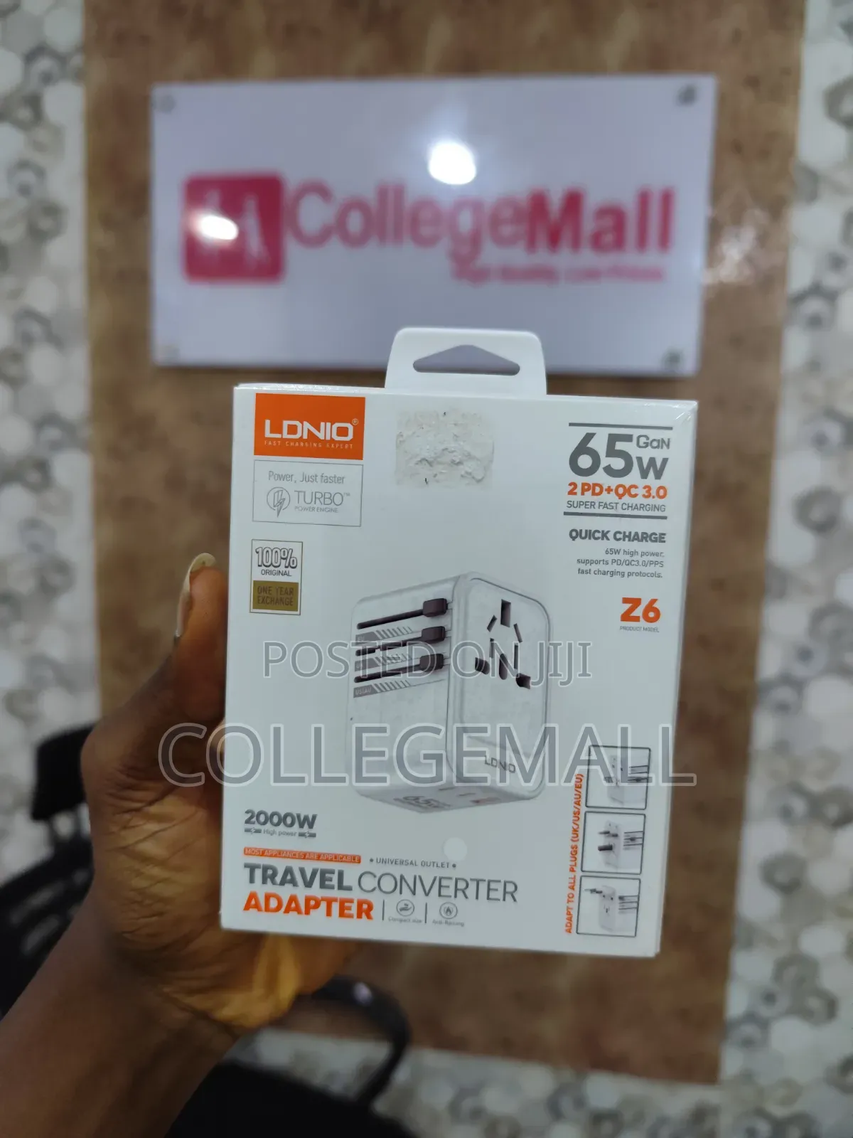 LDNiO 65W Travel Converter Adapter