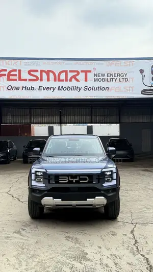 New BYD Shark 6 Shark Pickup 2026 Blue