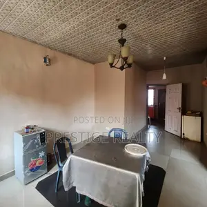 3bdrm Apartment in Oluyole Estate for sale