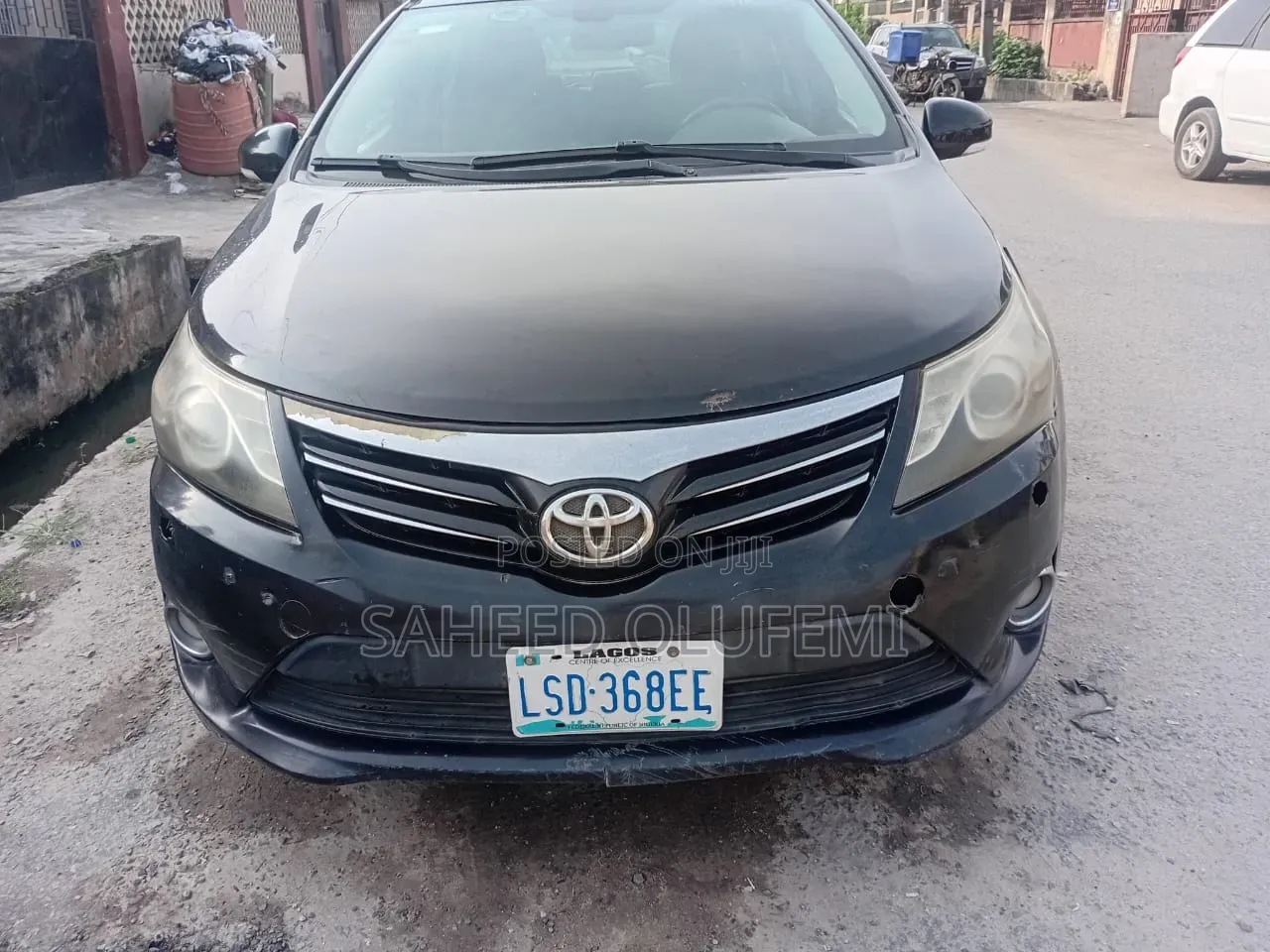 Toyota Avensis 2013 Black