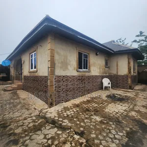2bdrm Bungalow in Peace Estate,, Ibadan Polytechnic/University for sale