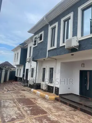 2bdrm Block of Flats in Ore Ofe Estate, Akala Express for rent