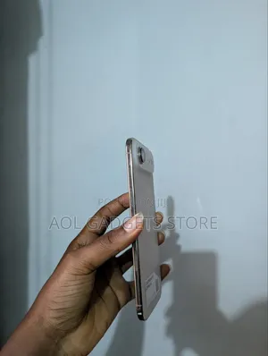 Apple iPhone Air 256 GB Gold