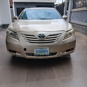 Toyota Camry 2006 Gold