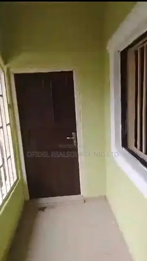 2bdrm Block of Flats in Behind Sio, Oshimili South for rent