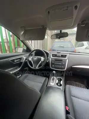 Nissan Altima 2.5 SV 2016 Black