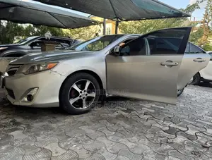 Toyota Camry 2013 Silver