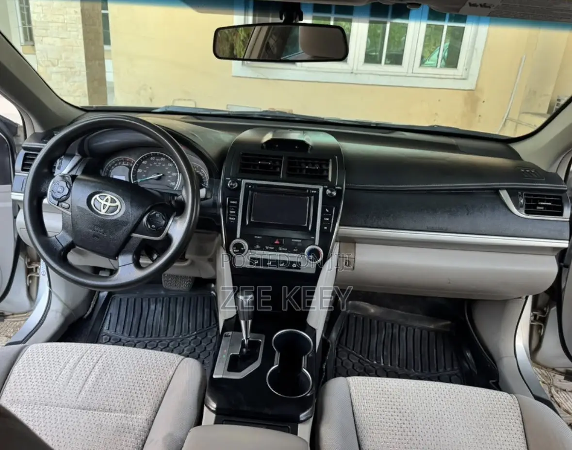Toyota Camry 2013 Silver