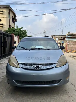 Toyota Sienna LE FWD 2006 Blue