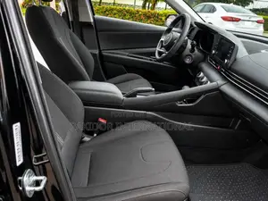 Hyundai Elantra SE 2021 Black