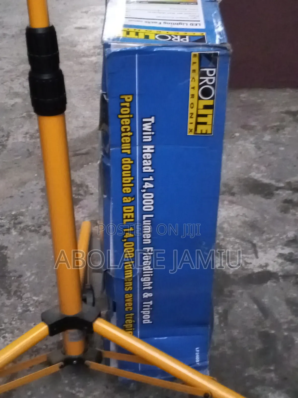 PROLITE ELECTRONIX Twin Head 14,000 Lumen LED Flashlight & Tripod