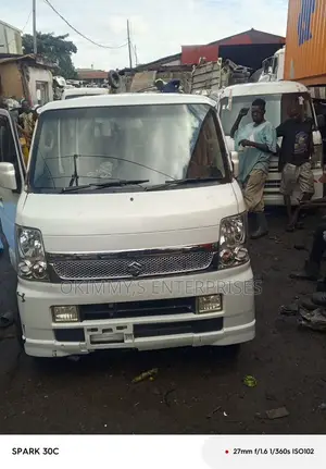 Suzuki Every 2015 White