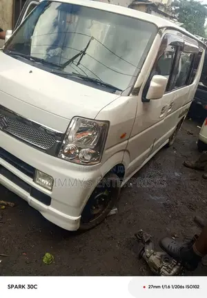 Suzuki Every 2015 White