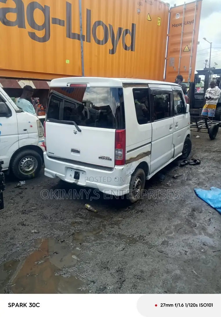 Suzuki Every 2015 White