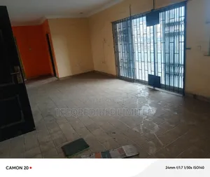 For Lease: A 7bedroom Det. House With Ample Space for Commercial Use
