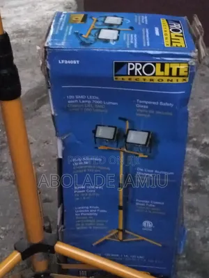 PROLITE ELECTRONIX Twin Head 14,000 Lumen LED Flashlight & Tripod
