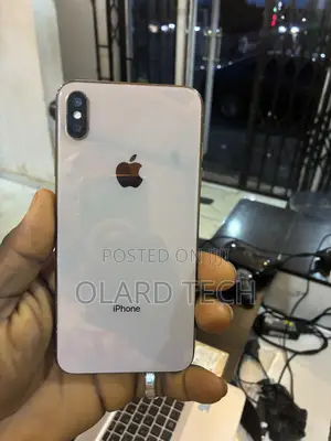 Apple iPhone XS Max 64 GB Gold