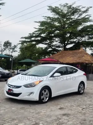 Hyundai Elantra 2013 White