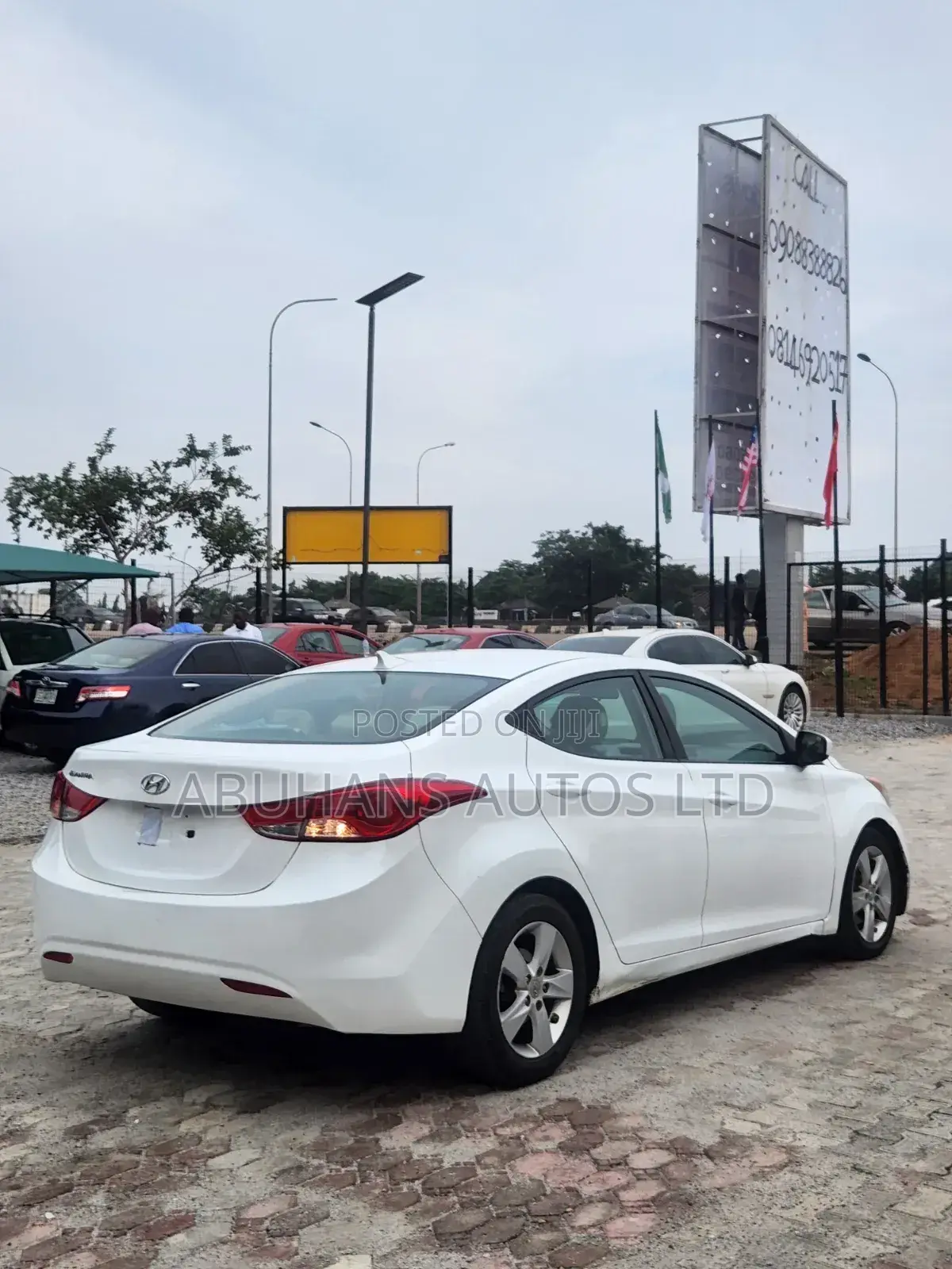 Hyundai Elantra 2013 White
