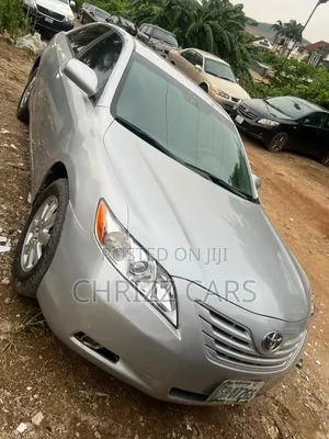 Toyota Camry 2009 Silver