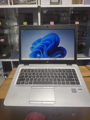 Laptop HP EliteBook 830 8GB Intel Core i5 SSD 256GB