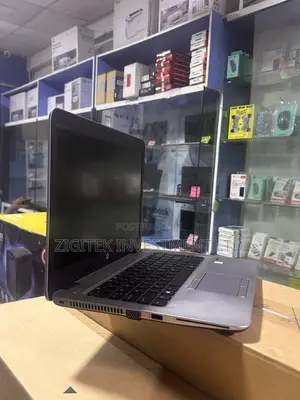 Laptop HP EliteBook 830 8GB Intel Core i5 SSD 256GB