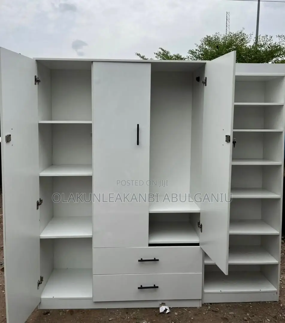 6ft by 6ft Wardrope
