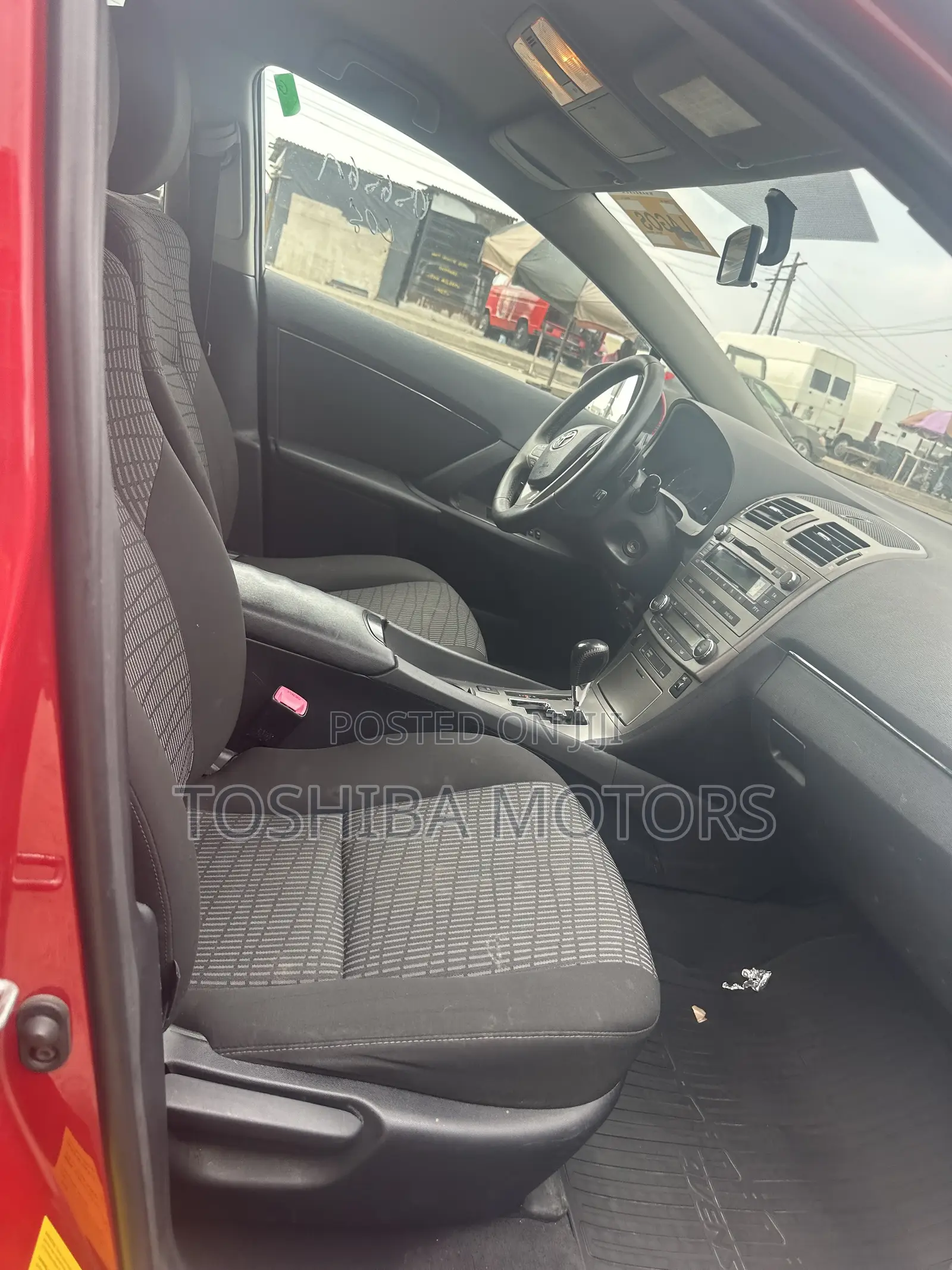 Toyota Avensis 2.0 Advanced Automatic 2011 Red
