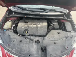 Toyota Avensis 2.0 Advanced Automatic 2011 Red