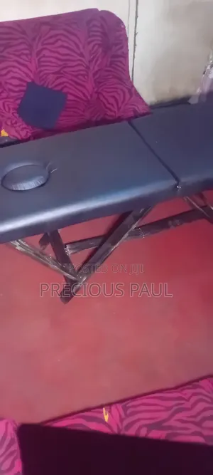 Lash or Massage Bed