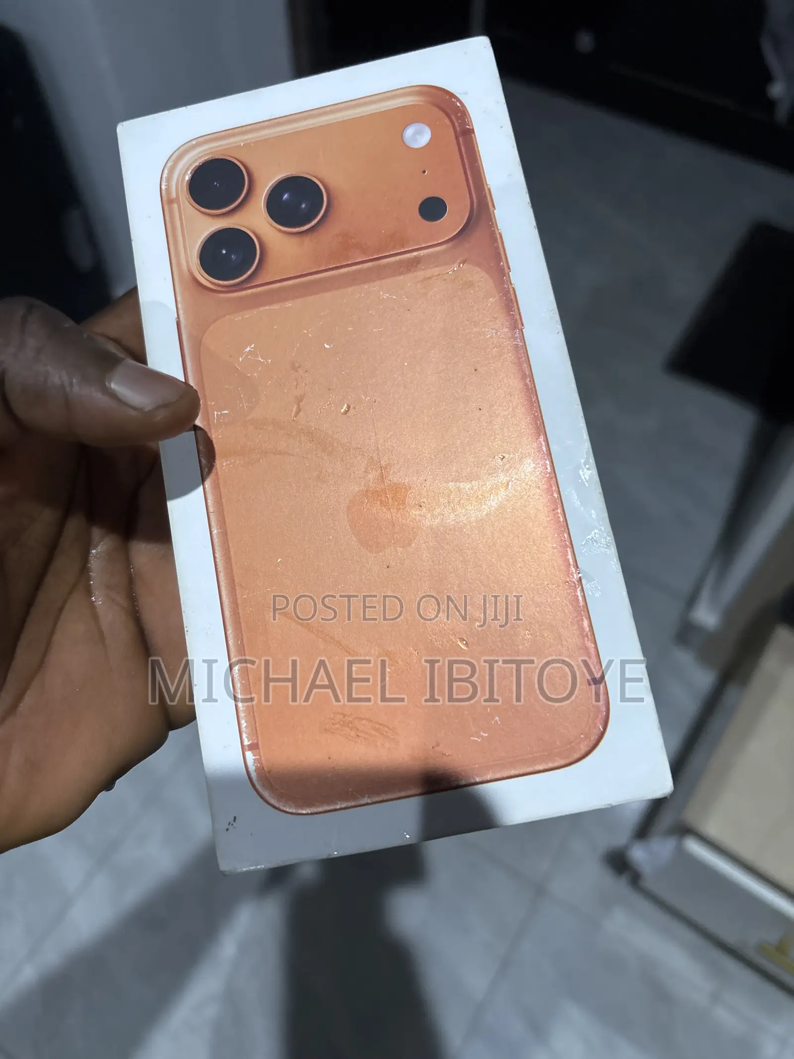 New Apple iPhone 17 Pro Max 256 GB Orange