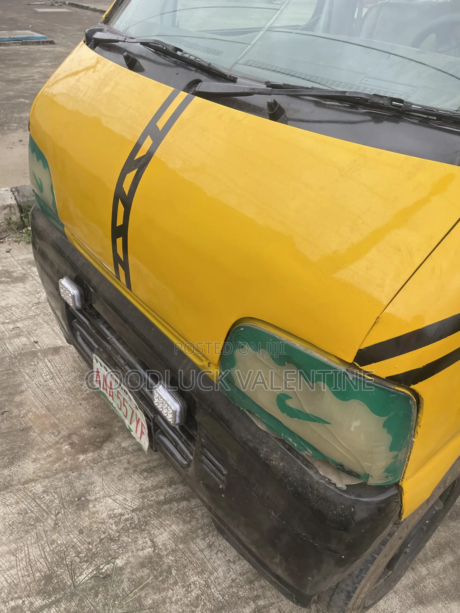 Suzuki APV Minibus 2010 Yellow