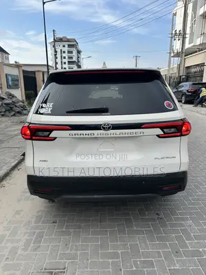 Toyota Grand Highlander Platinum AWD 2024 White