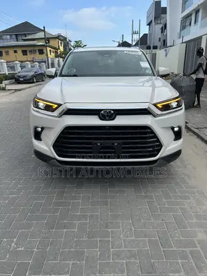 Toyota Grand Highlander Platinum AWD 2024 White