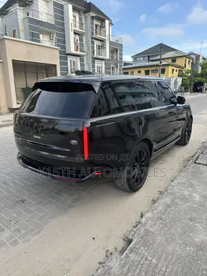 Land Rover Range Rover Vogue 2023 Black