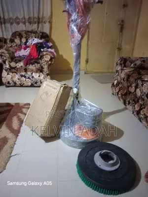 Tile-and Rug Scrubber