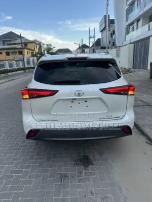 Toyota Highlander Platinum AWD 2020 White
