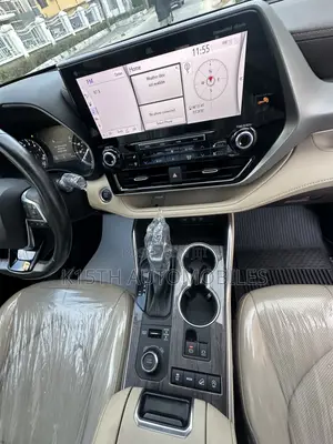 Toyota Highlander Platinum AWD 2020 White