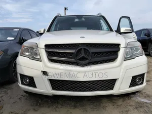 Mercedes-Benz GLK-Class 350 4MATIC 2010 White