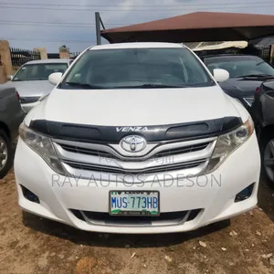 Toyota Venza 2010 White